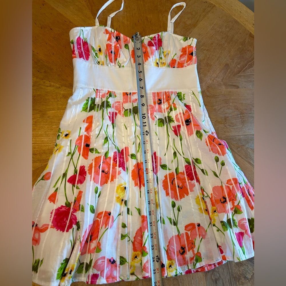 Guess Women's White and Pink Dress - Picture 10 of 11